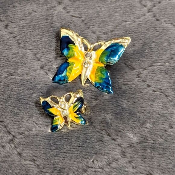 Vintage Enamel & Goldtone Butterfly Brooches - Qty 2 - Picture 4 of 9